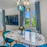 Soft Glam 1-bedroom Appt - & Mountain View アパート