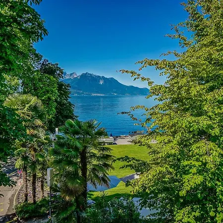 Apartment Soft Glam 1-bedroom Appt - & Mountain View