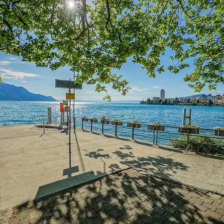 Soft Glam 1-bedroom Appt - & Mountain View Apartment Montreux